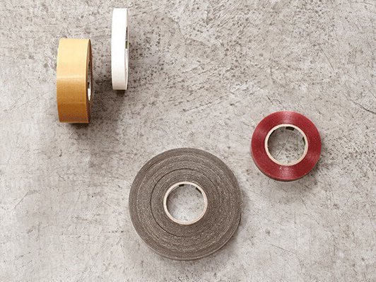 Nitto Produkübersicht auf Betonboden