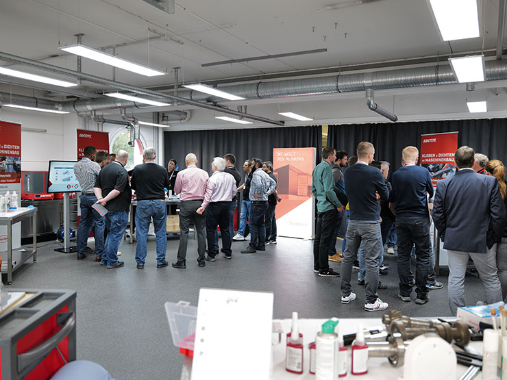 Loctite Inhouse Webinar Gruppe